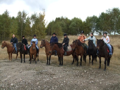 Vcvik jzdy na koni na farm v H. Slavkov II